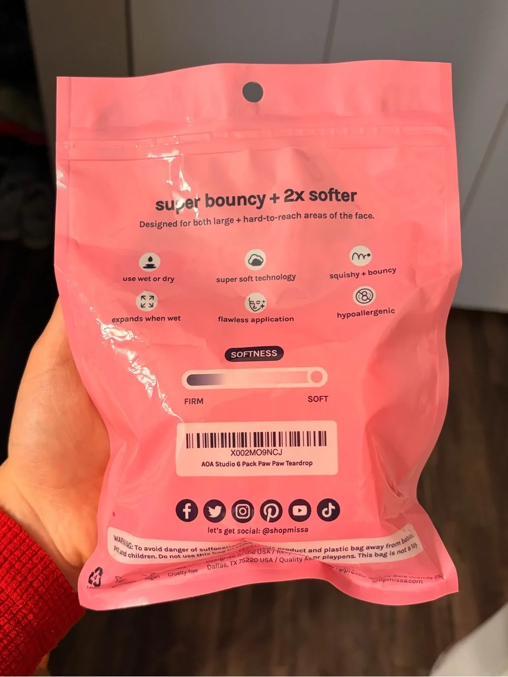 AOA Studio Pink Makeup SOFT Beauty Blender (unused)